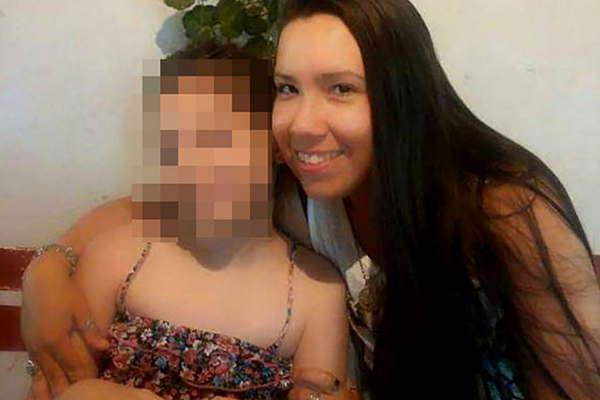 Eacutel me arrojoacute alcohol y me prendioacute fuego con un encendedor declaroacute la gendarme en la Fiscal