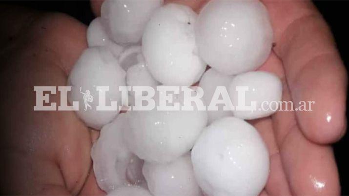 En menos de 12 horas una segunda tormenta con granizo se hizo sentir en Santiago