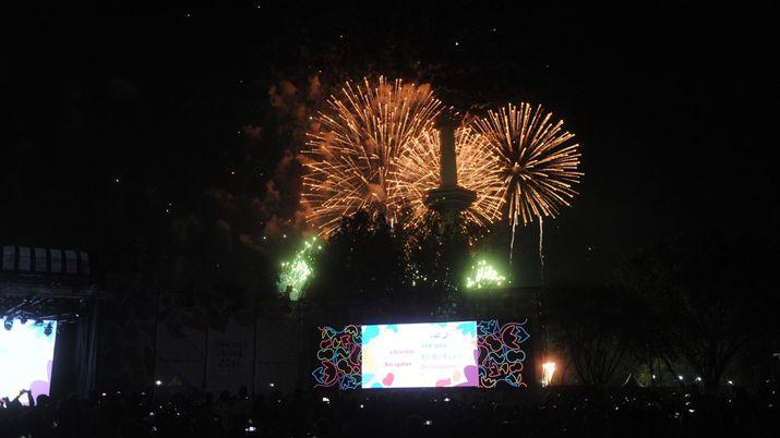 VIDEO Asiacute se apagoacute la llama de los Juegos Oliacutempicos de la Juventud