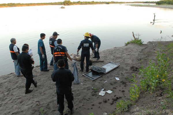 Nintildeo de 10 antildeos murioacute ahogado al tratar de recuperar su pelota 