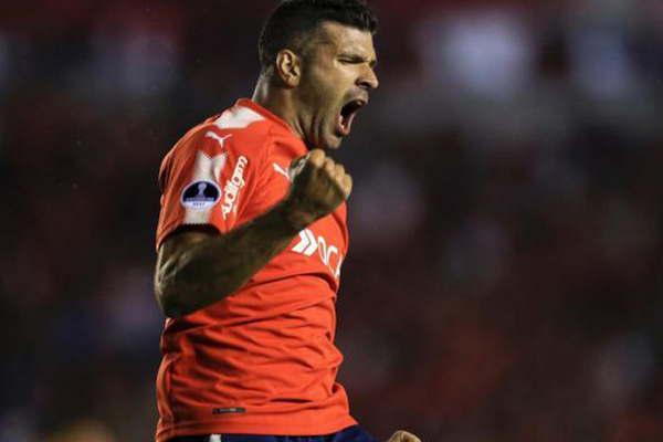 Independiente blindoacute  a Emmanuel Gigliotti