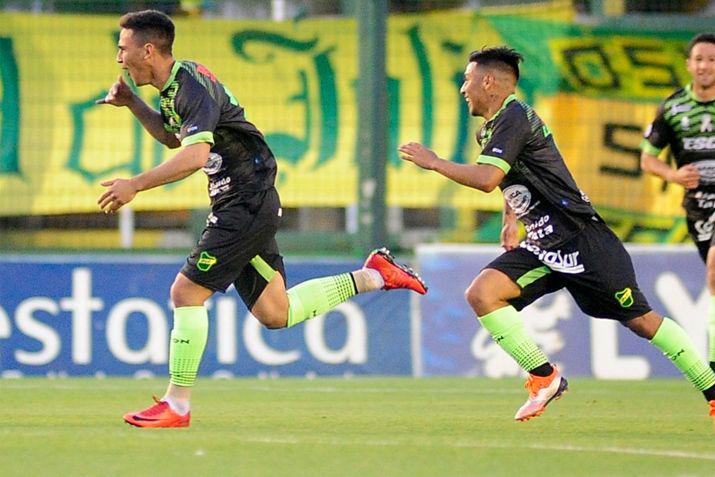 Defensa y Justicia derrotoacute a Talleres de Coacuterdoba