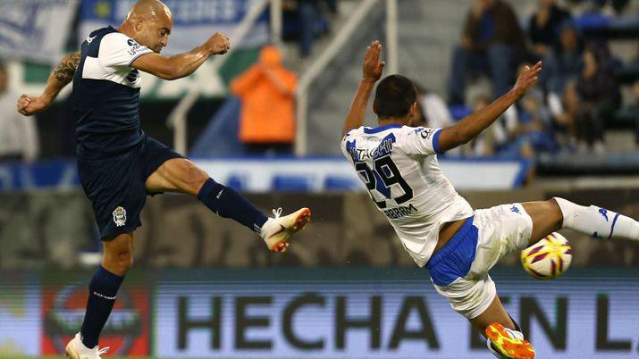 Veacutelez le ganoacute por la miacutenima a Gimnasia y Esgrima