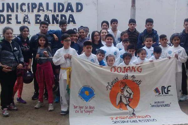 Exitoso festival de taekwondo en el Suoem Banda