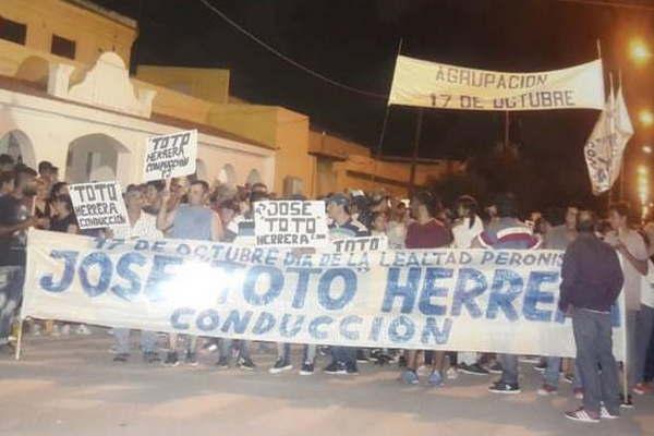 Multitudinario acto en Clodomira por el Diacutea de la Lealtad