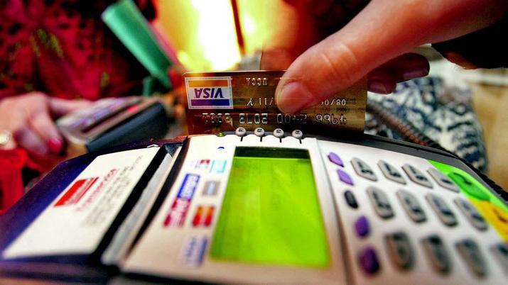 Federal jubilado estafoacute a mujer y realizoacute 14 compras con su tarjeta