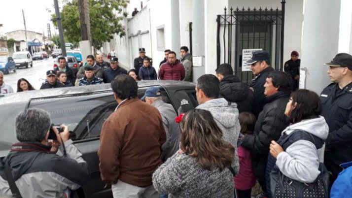 Imaacutegenes de dolor e indignacioacuten en el uacuteltimo adioacutes a Sheila Ayala