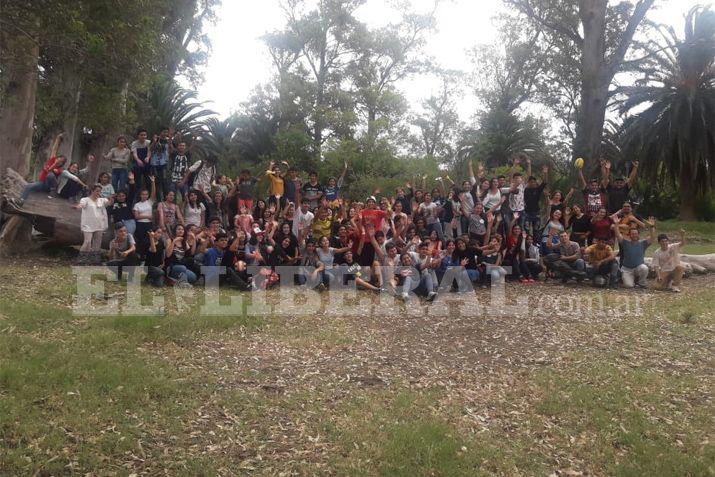 Los jóvenes tuvieron una jornada de confraternidad en donde analizaron temas que preocupa a los estudiantes secundarios