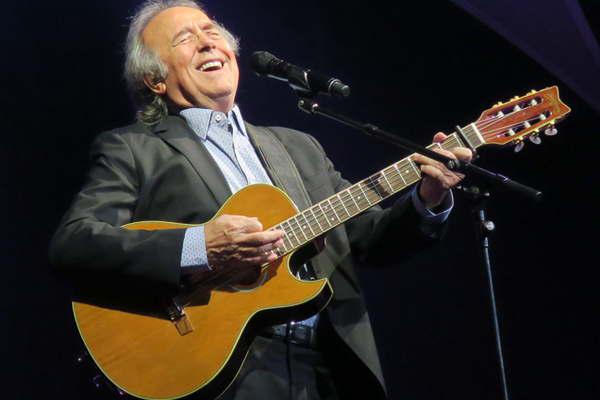 Serrat tripula un viaje emocional al Mediterraacuteneo en su gira por la Argentina