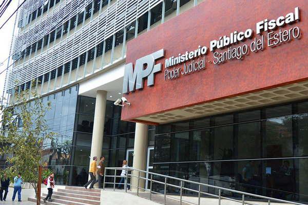 El Ministerio de Economiacutea denuncioacute presunta estafa contra el Estado con sobreprecios en venta de combustibles