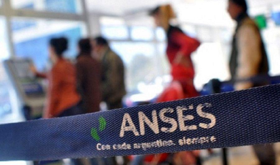 Recomiendan a la ANSeS quitar las condiciones para poder cobrar la AUH