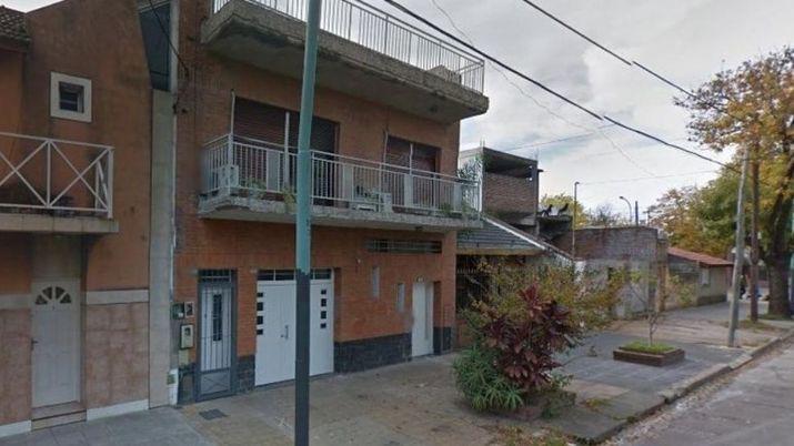 VIDEO Intentoacute defender a su amigo y lo asesinaron a sangre friacutea