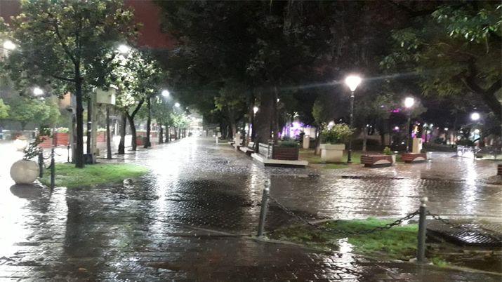 La lluvia no para y la humedad llega al 98-en-porciento-