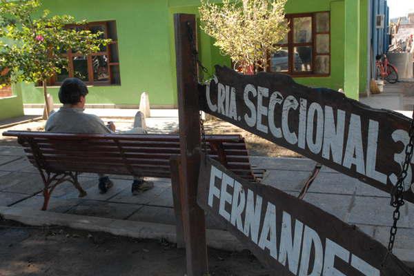 Denuncias cruzadas por un grave incidente en el interior de una farmacia