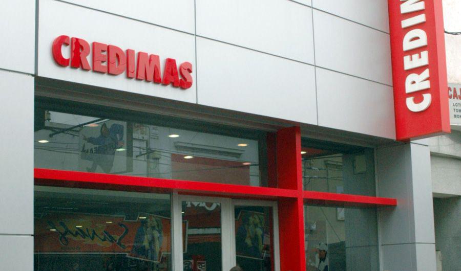 Sin trabajo- 15 santiaguentildeos despedidos de Credimas