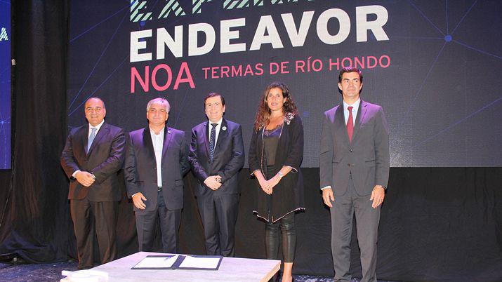 El Gobernador Zamora en la Experiencia Endeavor NOA que se realizoacute en Las Termas