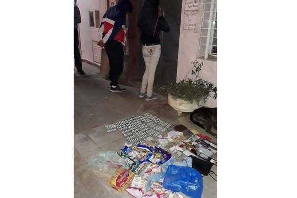 Detienen a una dealer de ansioliacuteticos y a un empleado de una farmacia