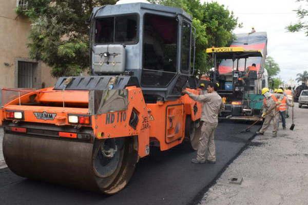 Concretan el reencarpetado asfaacuteltico de la calle San Juan