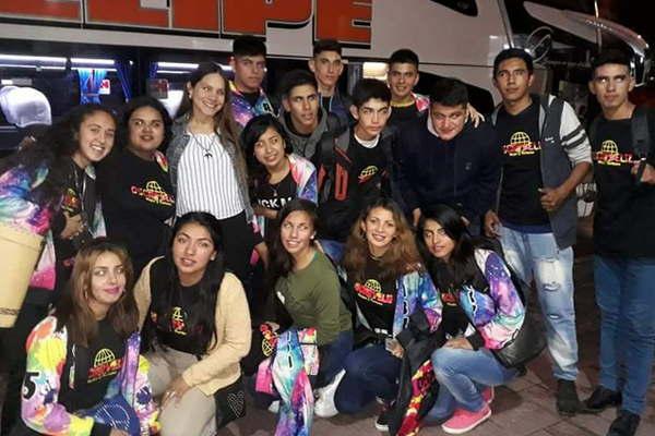 Alumnos de quinto antildeo realizaron su viaje de egresados a Coacuterdoba