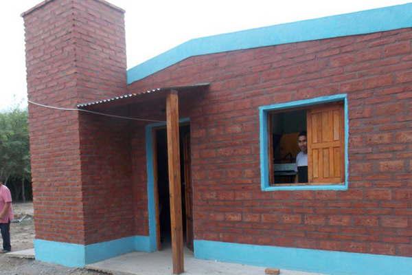 Entregaraacuten nuevas viviendas sociales a familias de Antajeacute