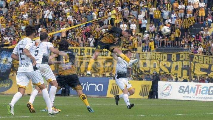 Mitre dejoacute escapar el triunfo ante Santamarina de Tandil