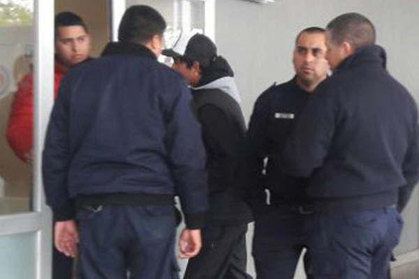 Murioacute adolescente que habiacutea dado a luz un bebeacute sin vida