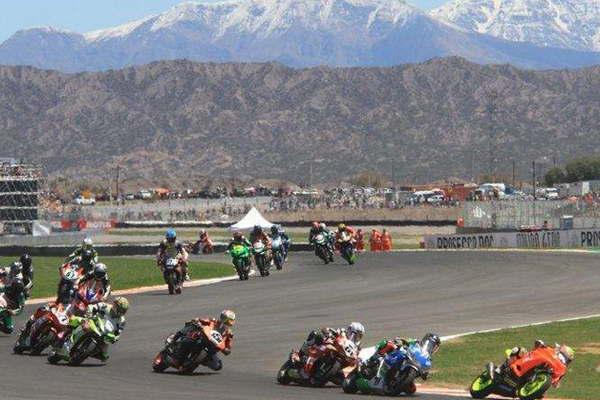 El GP3 de Las Ameacutericas seraacute telonera del MotoGP