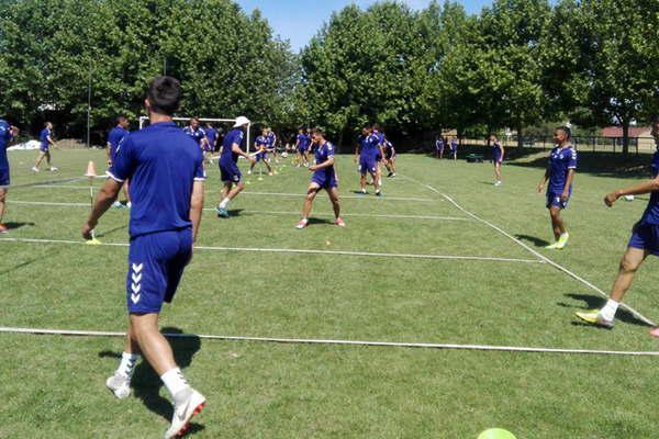 Quilmes y Agropecuario cierran hoy la octava fecha
