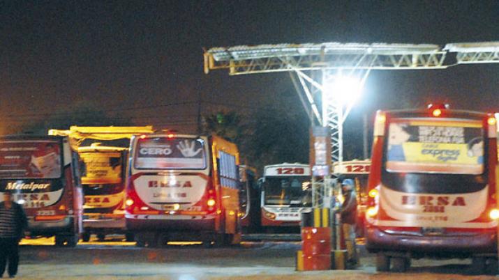 Los choferes de Ersa no salieron a trabajar y miles de pasajeros quedaron varados