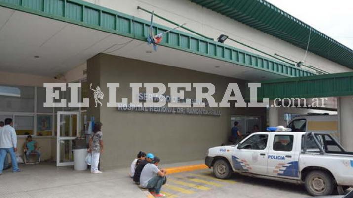 La joven fue asistida en el Hospital Regional y finalmente derivada a un sanatorio del barrio Alberdi