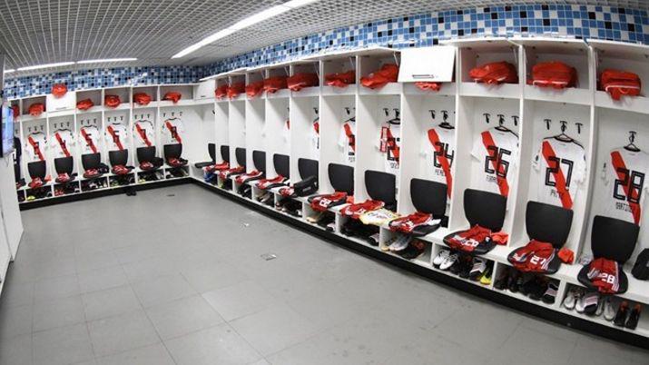 VIDEO  Asiacute se preparoacute el vestuario de River para enfrentar a Gremio