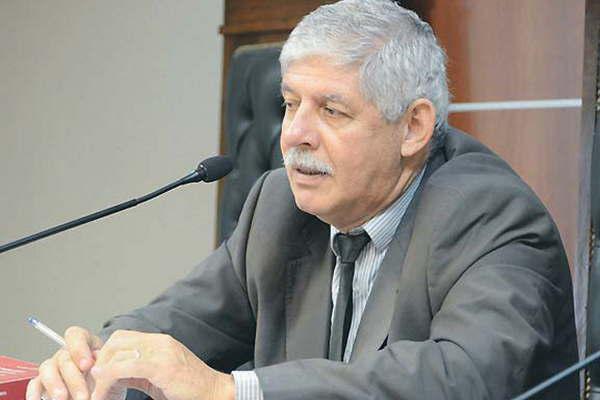 Maestras frenaron abusos de joven a su media hermana