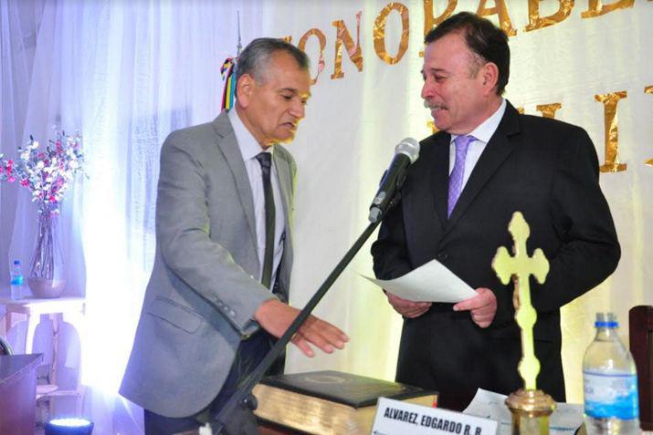 Jorge Leguizamoacuten juroacute como intendente de Pinto