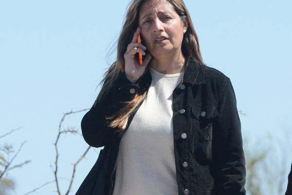 Era muy impune podiacuteas elegir doacutende comprar