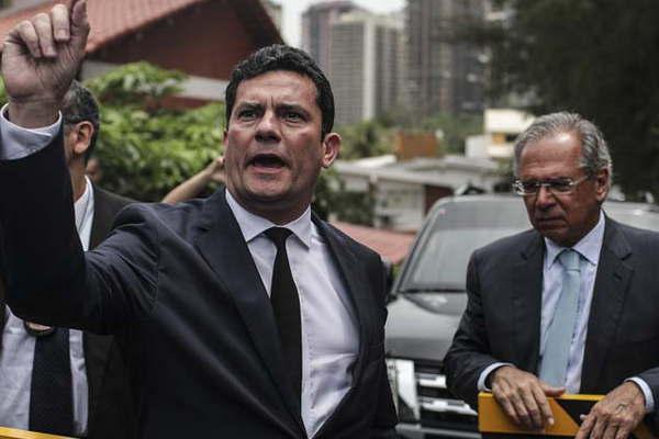 Tras condenar a Lula Moro seraacute ministro de Justicia en Brasil