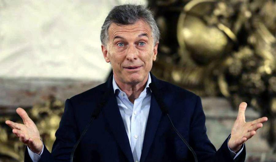 Por Twitter Mauricio Macri pidioacute una superfinal con hinchas visitantes