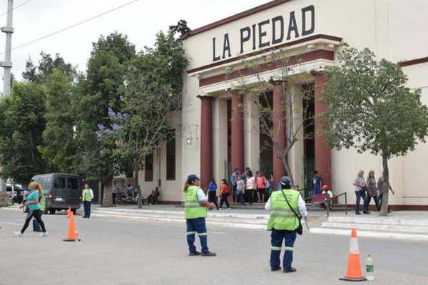 Destacan operativo en el cementerio La Piedad