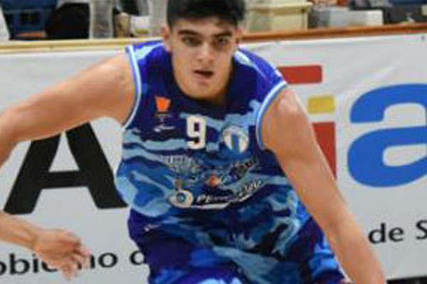 Nicolaacutes Avellaneda sigue de racha y se aferra a la punta