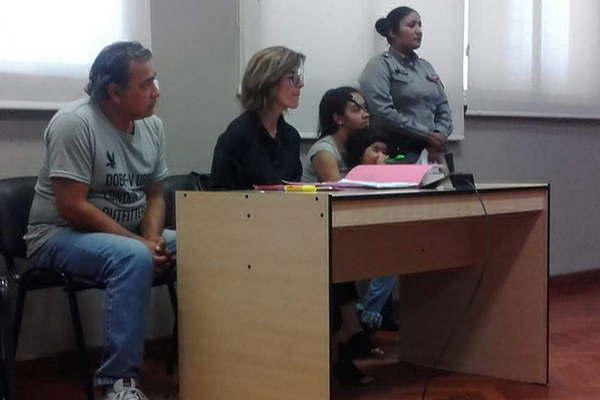 La madre acusada de haber entregado a su beba quedoacute en libertad