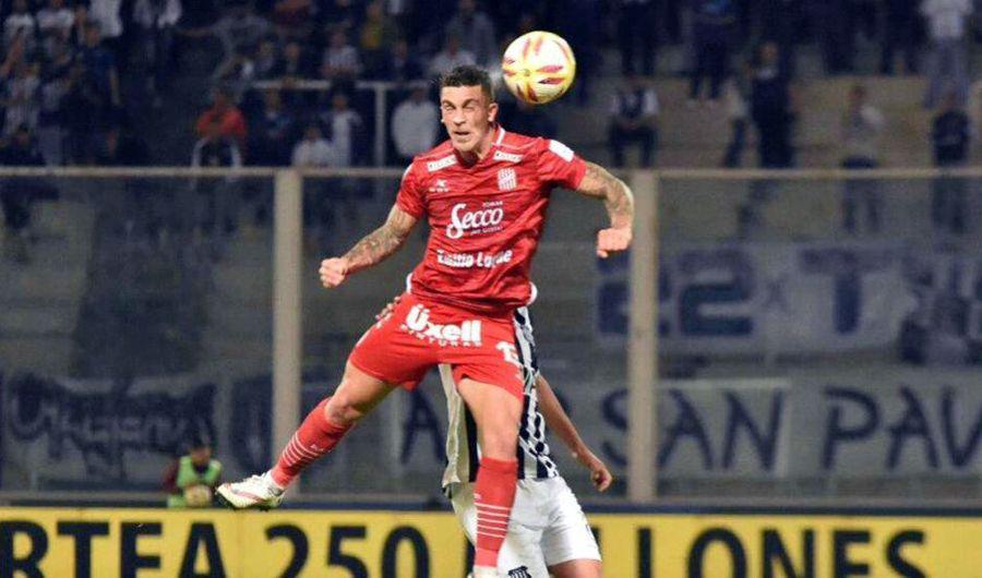 SEGUiacute EN VIVO  San Martiacuten (T) vence al Santo en la Ciudadela