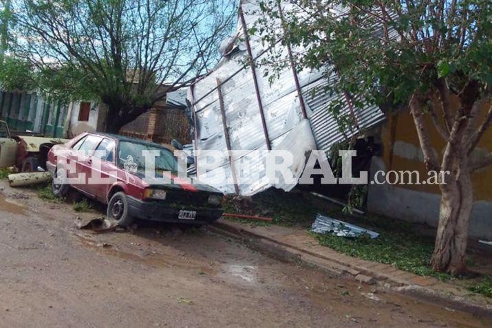 El temporal causó numerosos destrozos en la ciudad de Loreto