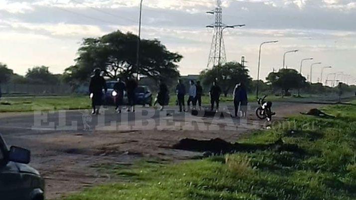 Un joven murió en violento choque entre tres motos y un animal equino
