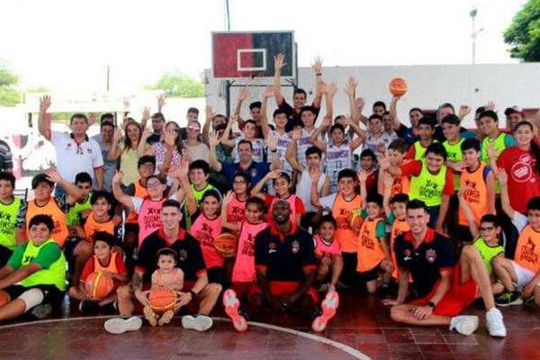 El programa Quimsa Solidario visitoacute al club Sportivo Loreto