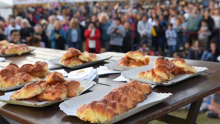 IMPACTANTE VIDEO  Murioacute atragantado en concurso de comer medialunas