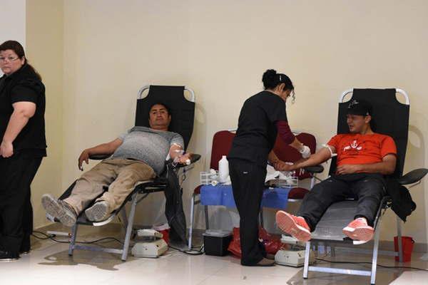 Convocan a termenses a una nueva campantildea de donacioacuten de sangre