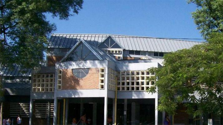 Una menor de 13 antildeos dio a luz a un bebeacute de menos de un kilo