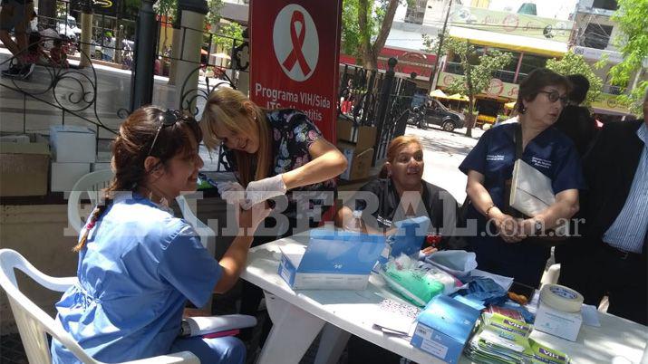 En la Plaza Libertad realizaron pruebas para detectar hepatitis C