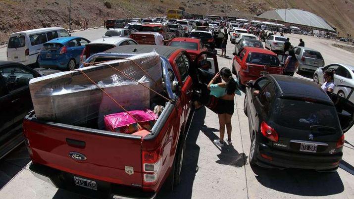 La Afip elevoacute a 500 doacutelares el liacutemite para traer mercaderiacutea del exterior