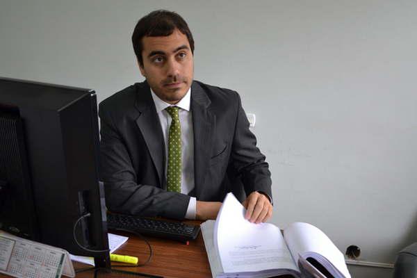 Traumatismo de toacuterax con fracturas de 7ordf y 8ordf costillas lado izquierdo