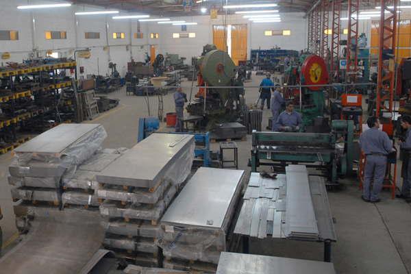 Dos datos negativos- la industria cayoacute 115 y la construccioacuten bajoacute 42-en-porciento-